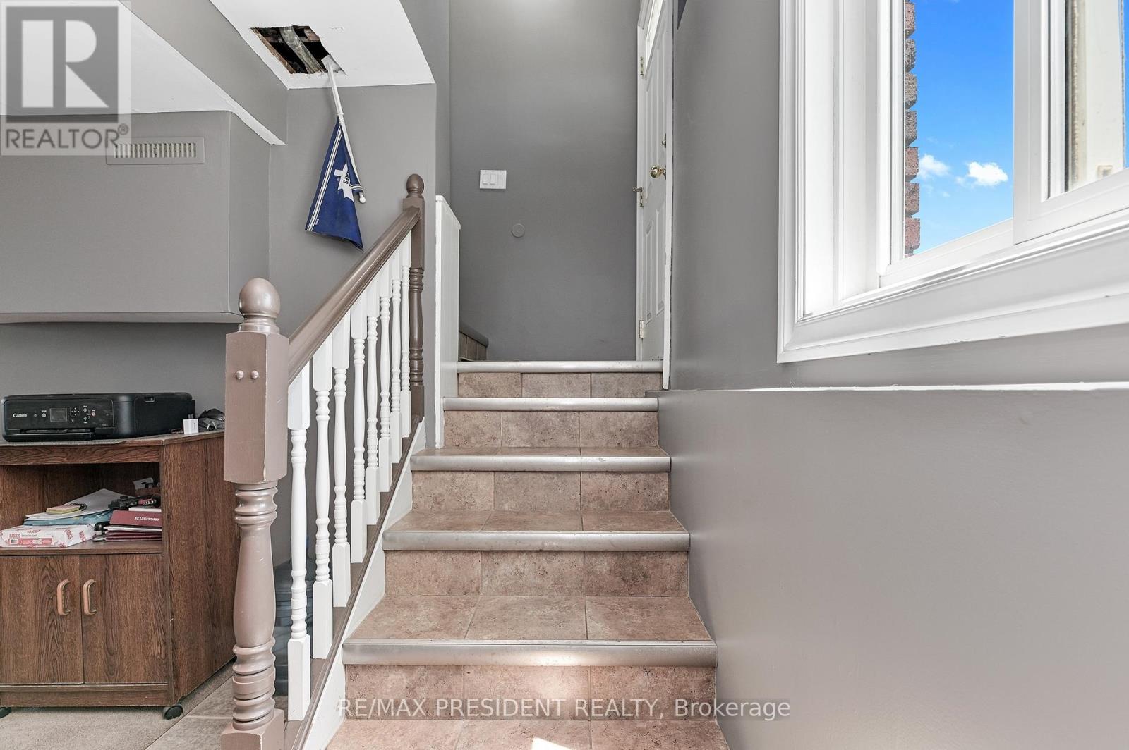 40233 Forks Road S, Wainfleet, Ontario  L0S 1V0 - Photo 17 - X12482726