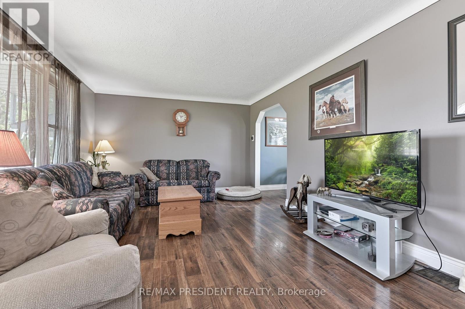 40233 Forks Road S, Wainfleet, Ontario  L0S 1V0 - Photo 9 - X12482726