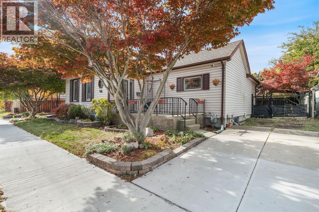 110 St Clair Street, Point Edward, Ontario  N7V 1N7 - Photo 2 - 25027168