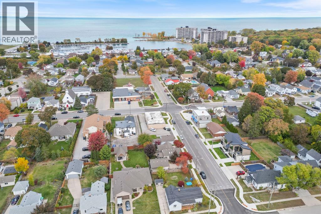 110 St Clair Street, Point Edward, Ontario  N7V 1N7 - Photo 42 - 25027168