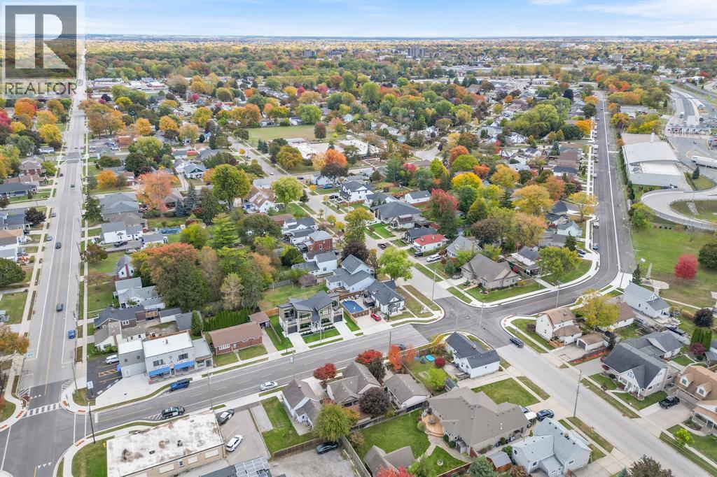 110 St Clair Street, Point Edward, Ontario  N7V 1N7 - Photo 46 - 25027168