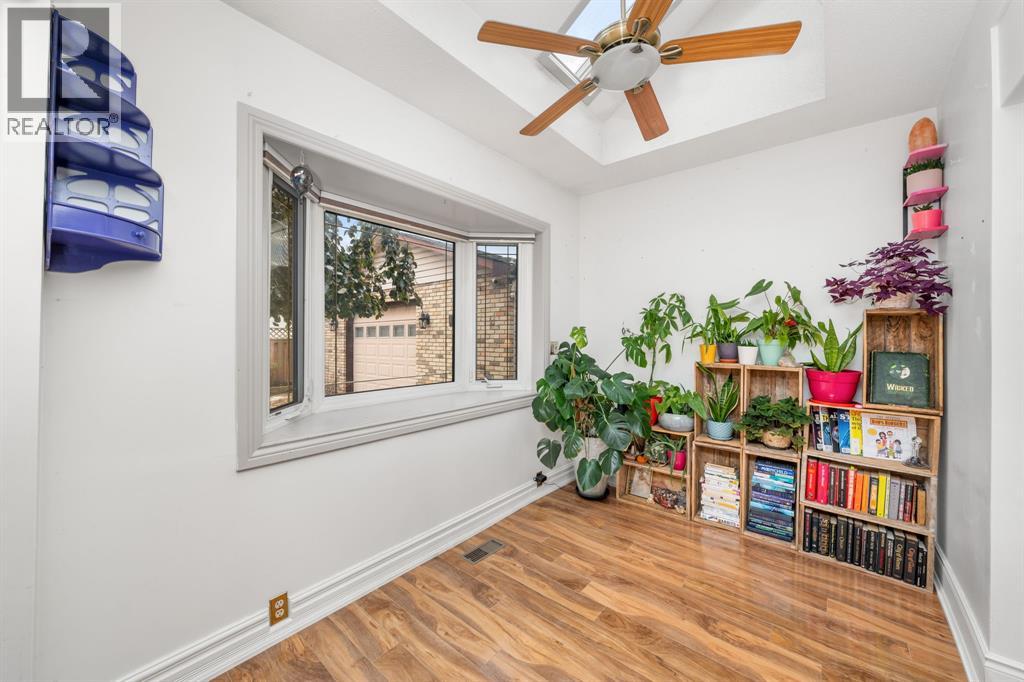 110 St Clair Street, Point Edward, Ontario  N7V 1N7 - Photo 7 - 25027168