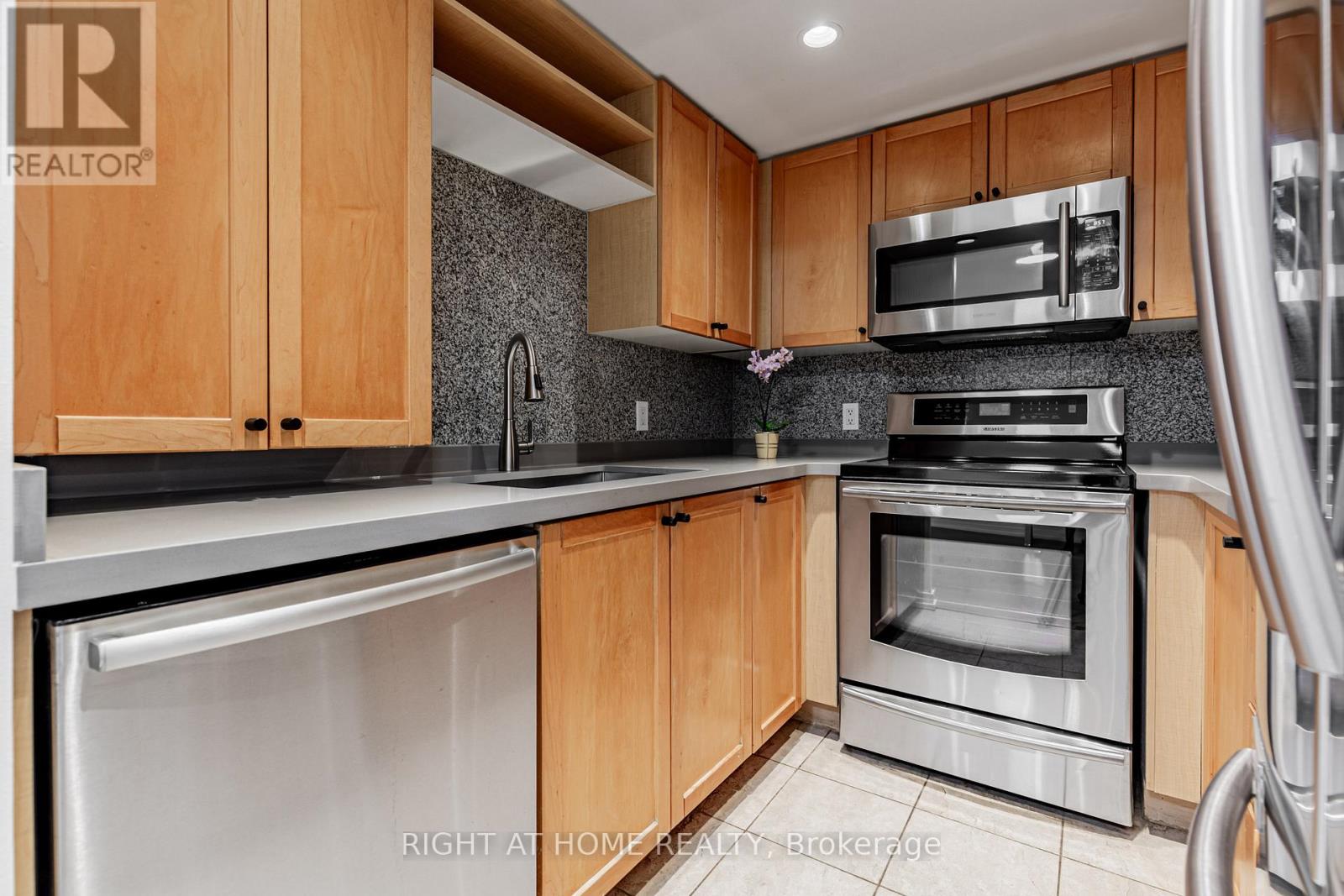 3116 - 8 Park Road, Toronto, Ontario  M4W 3S5 - Photo 7 - C12482933