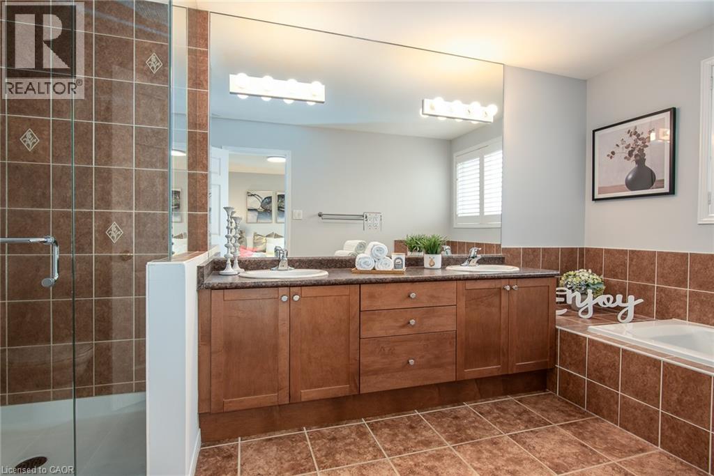 149 Sims Estate Drive, Kitchener, Ontario  N2A 0A6 - Photo 32 - 40771676