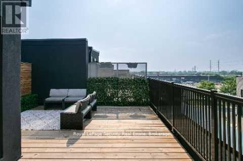 Th 22 - 40 Ed Clark Gardens, Toronto, Ontario  M6N 0B5 - Photo 36 - W12482932