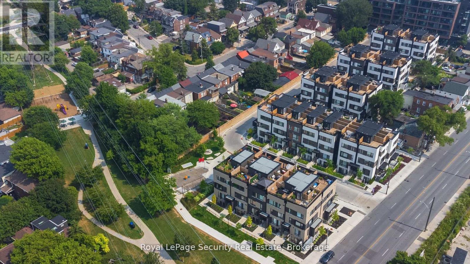 Th 22 - 40 Ed Clark Gardens, Toronto, Ontario  M6N 0B5 - Photo 5 - W12482932