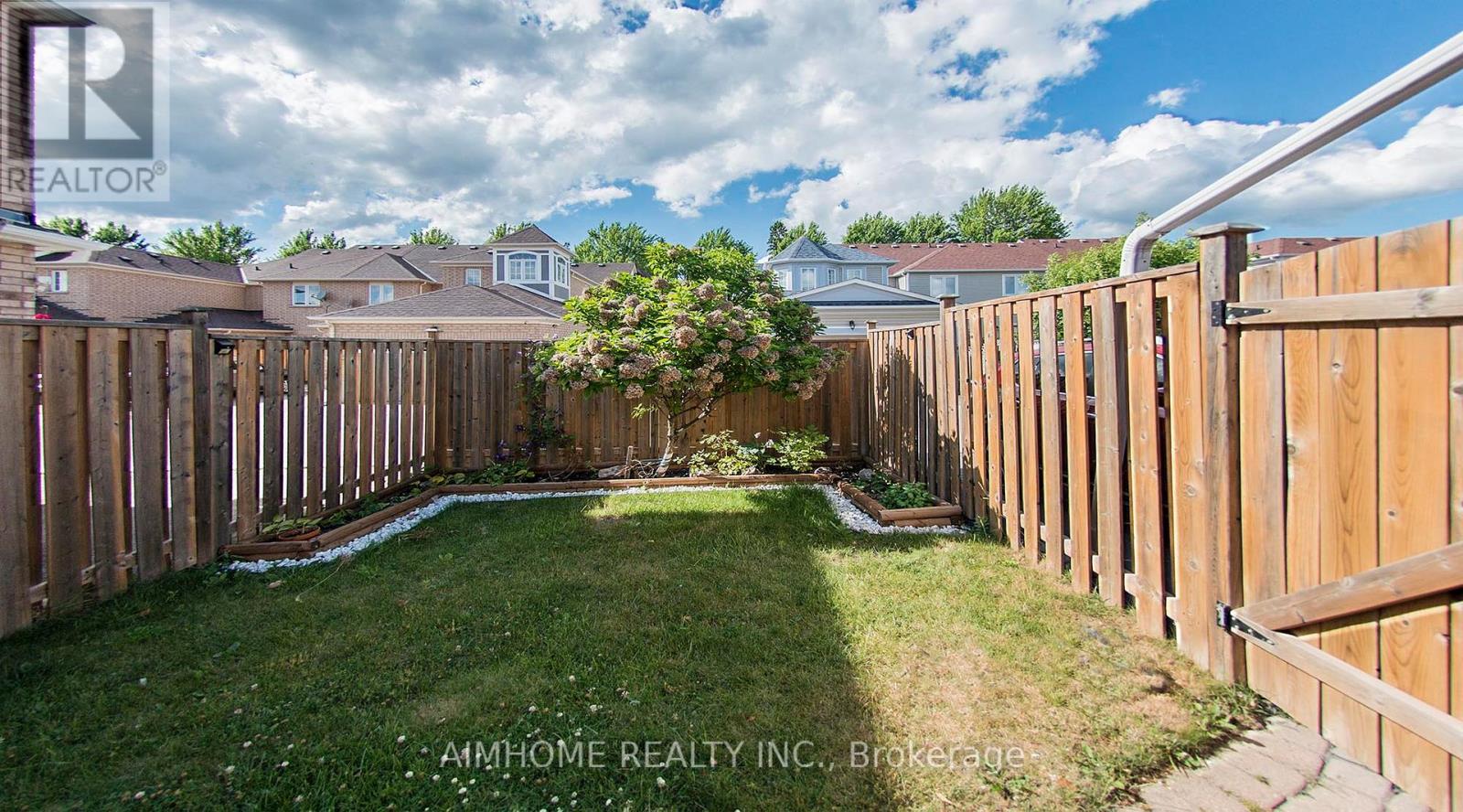 118 Emery Hill Boulevard, Markham, Ontario  L6C 2S5 - Photo 17 - N12258225