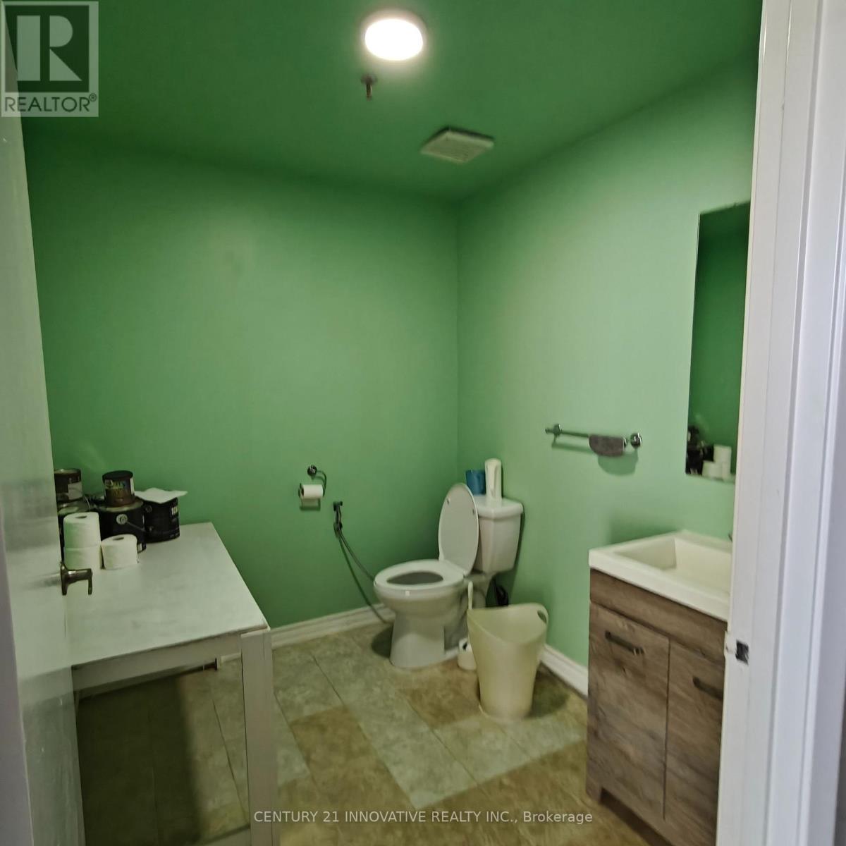 38 - 588 Edward Ave Avenue, Richmond Hill (Devonsleigh), Ontario  L4C 9Y6 - Photo 5 - N12481609