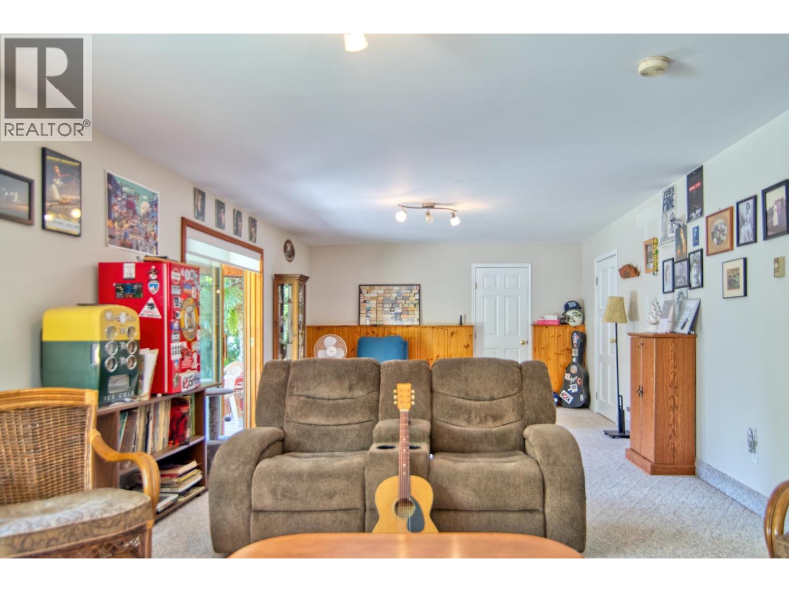 8096 Westwood Road, Halfmoon Bay, British Columbia  V0N 1Y1 - Photo 29 - R2966877