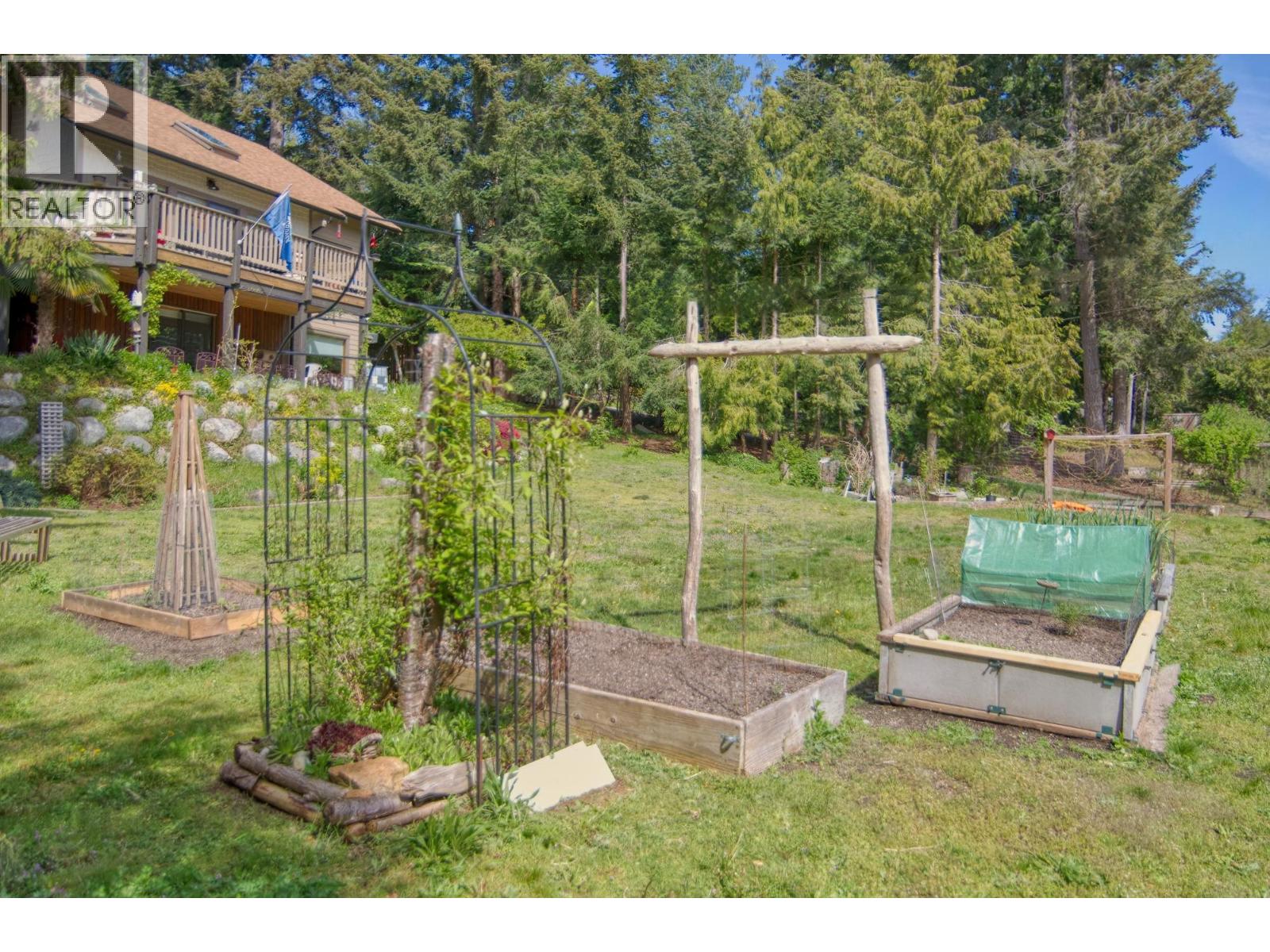 8096 Westwood Road, Halfmoon Bay, British Columbia  V0N 1Y1 - Photo 36 - R2966877