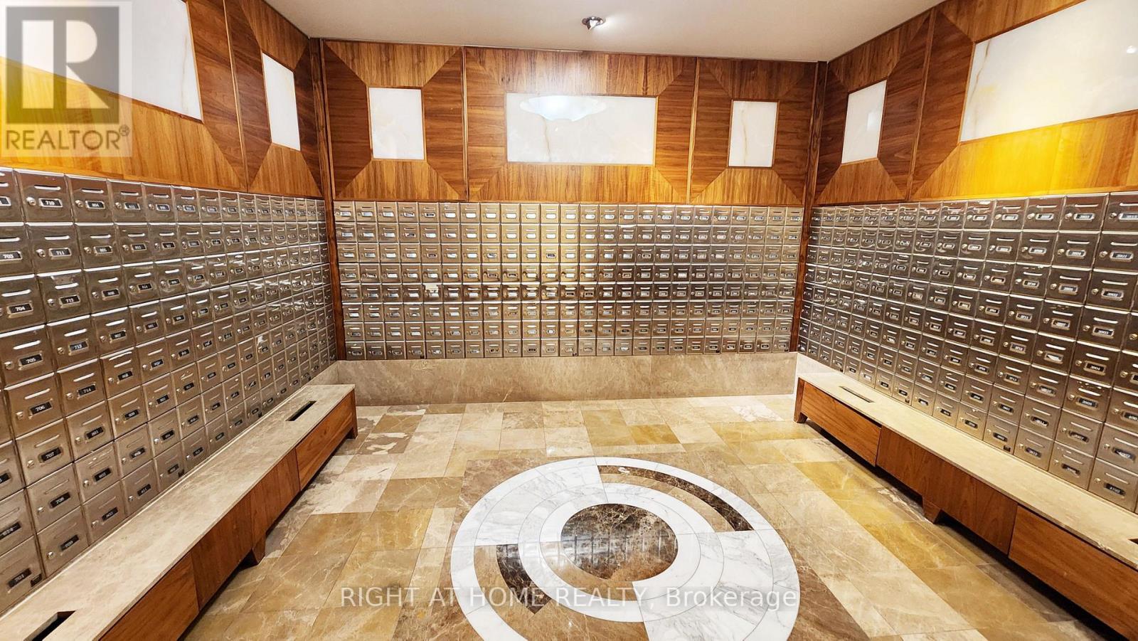 1508 - 761 Bay Street, Toronto, Ontario  M5G 2R3 - Photo 20 - C12482937