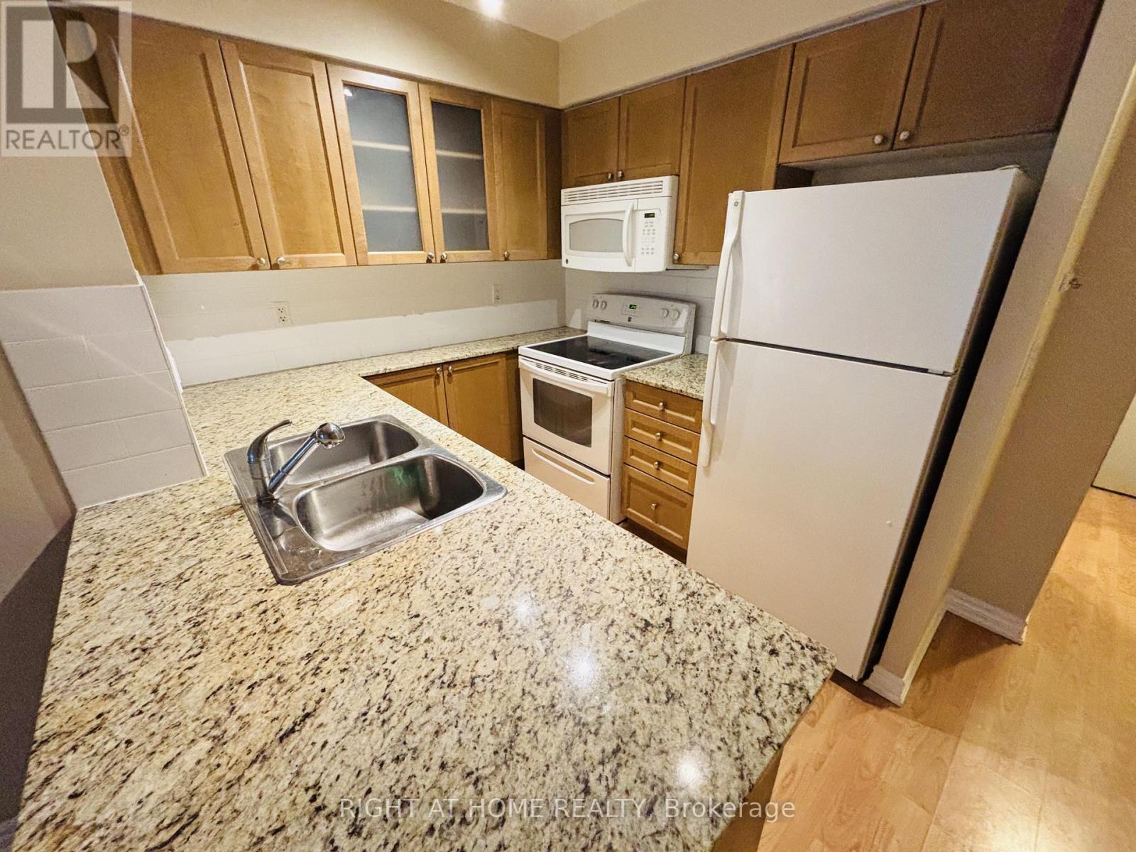 1508 - 761 Bay Street, Toronto, Ontario  M5G 2R3 - Photo 4 - C12482937
