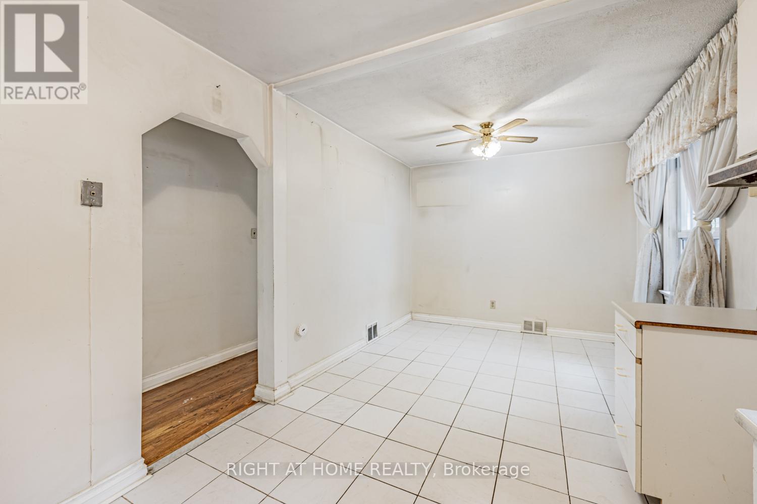 5 Mcgregor Road, Toronto, Ontario  M1P 1C5 - Photo 16 - E12482946