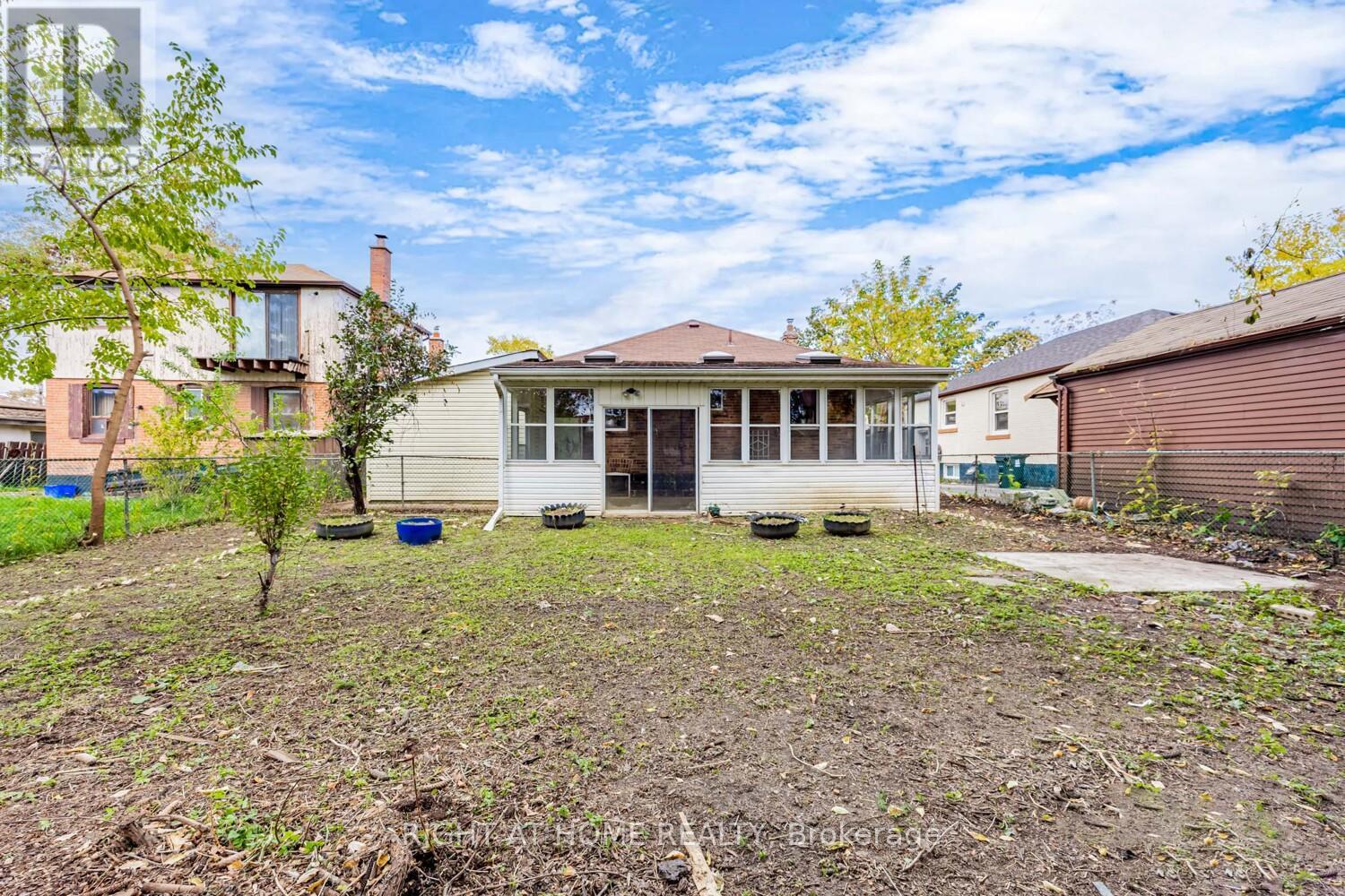 5 Mcgregor Road, Toronto, Ontario  M1P 1C5 - Photo 35 - E12482946