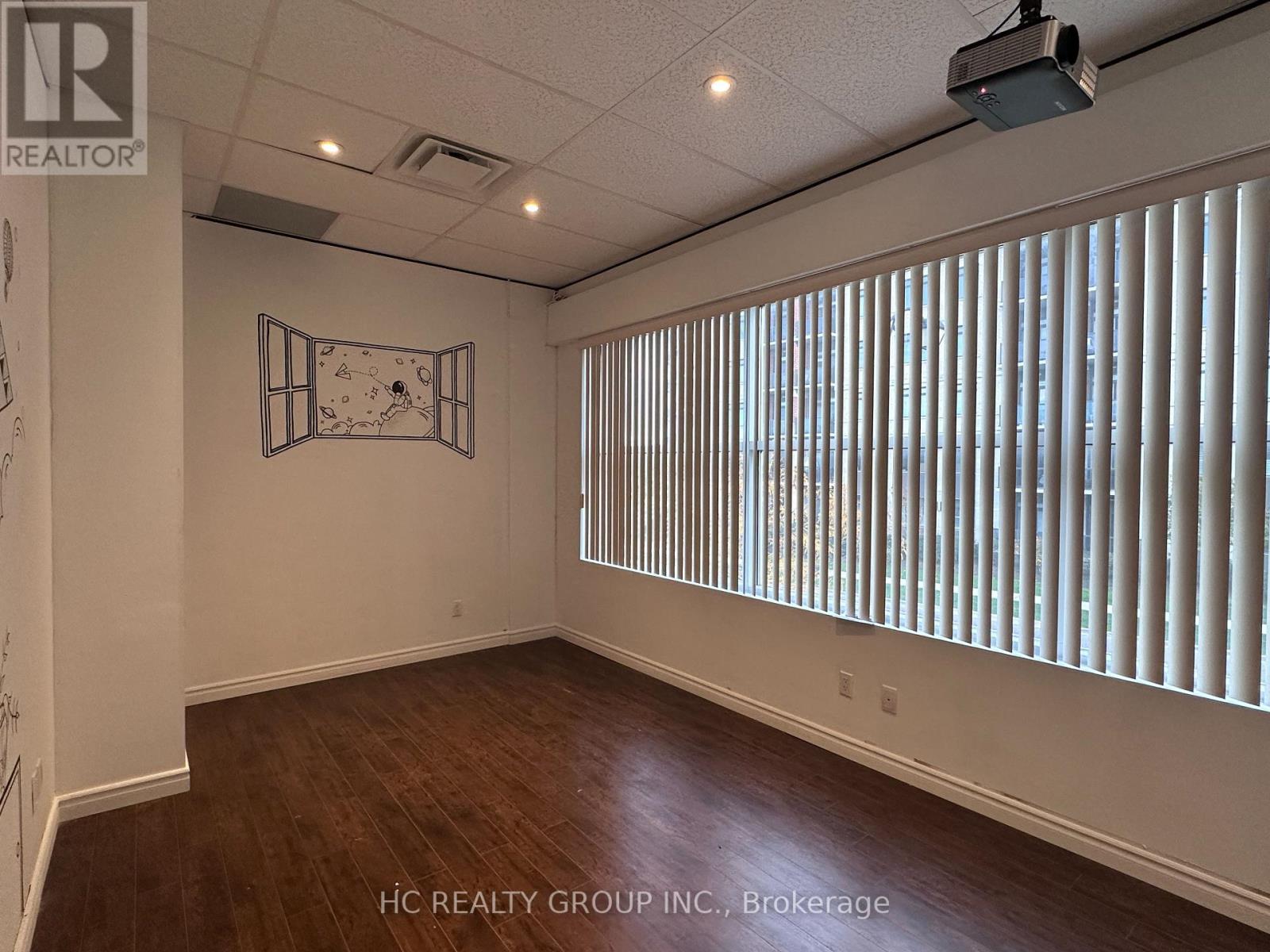 109 - 40 New Delhi Drive, Markham, Ontario  L3S 0B5 - Photo 7 - N12482941