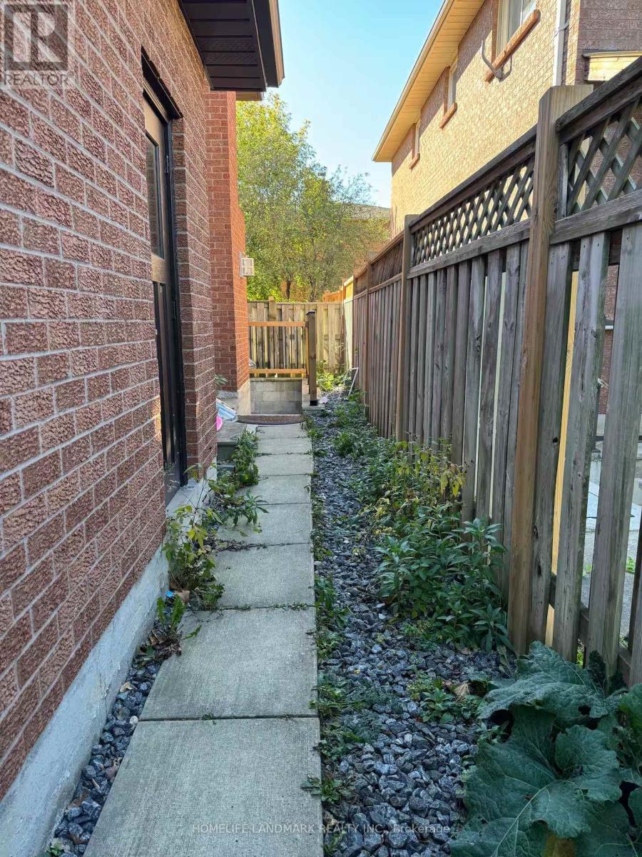 Lower - 50 Addison Street, Richmond Hill, Ontario  L4C 7L8 - Photo 20 - N12482949