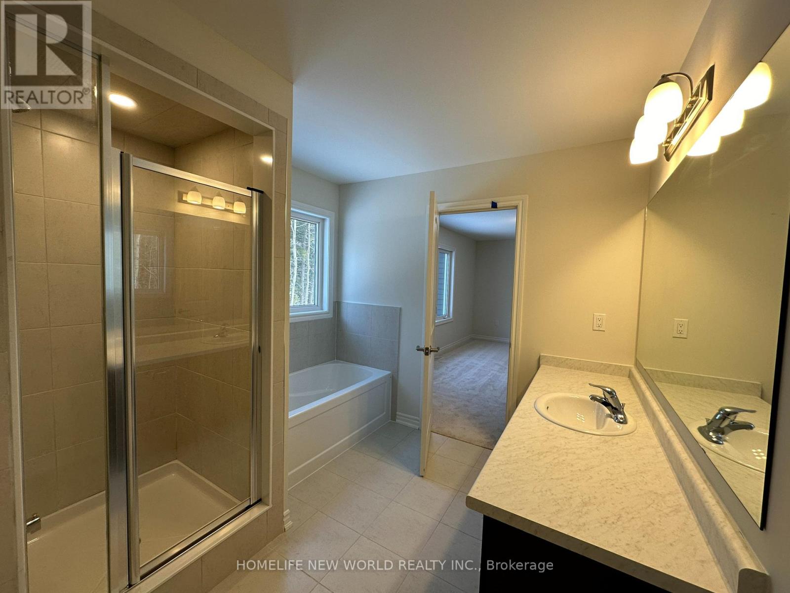 425 Beechwood Forest Lane, Gravenhurst, Ontario  P1P 0H8 - Photo 10 - X12482938
