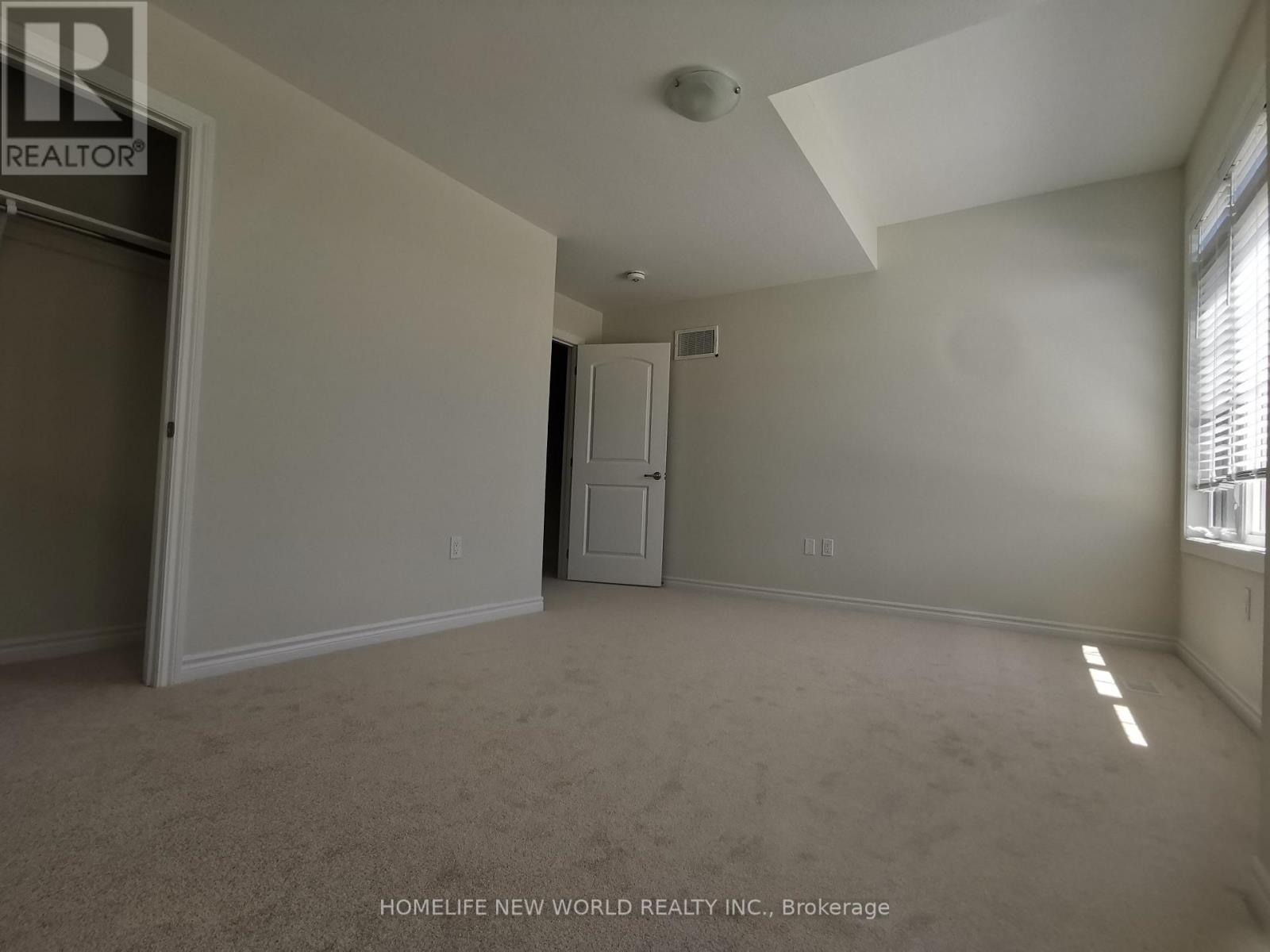 425 Beechwood Forest Lane, Gravenhurst, Ontario  P1P 0H8 - Photo 13 - X12482938
