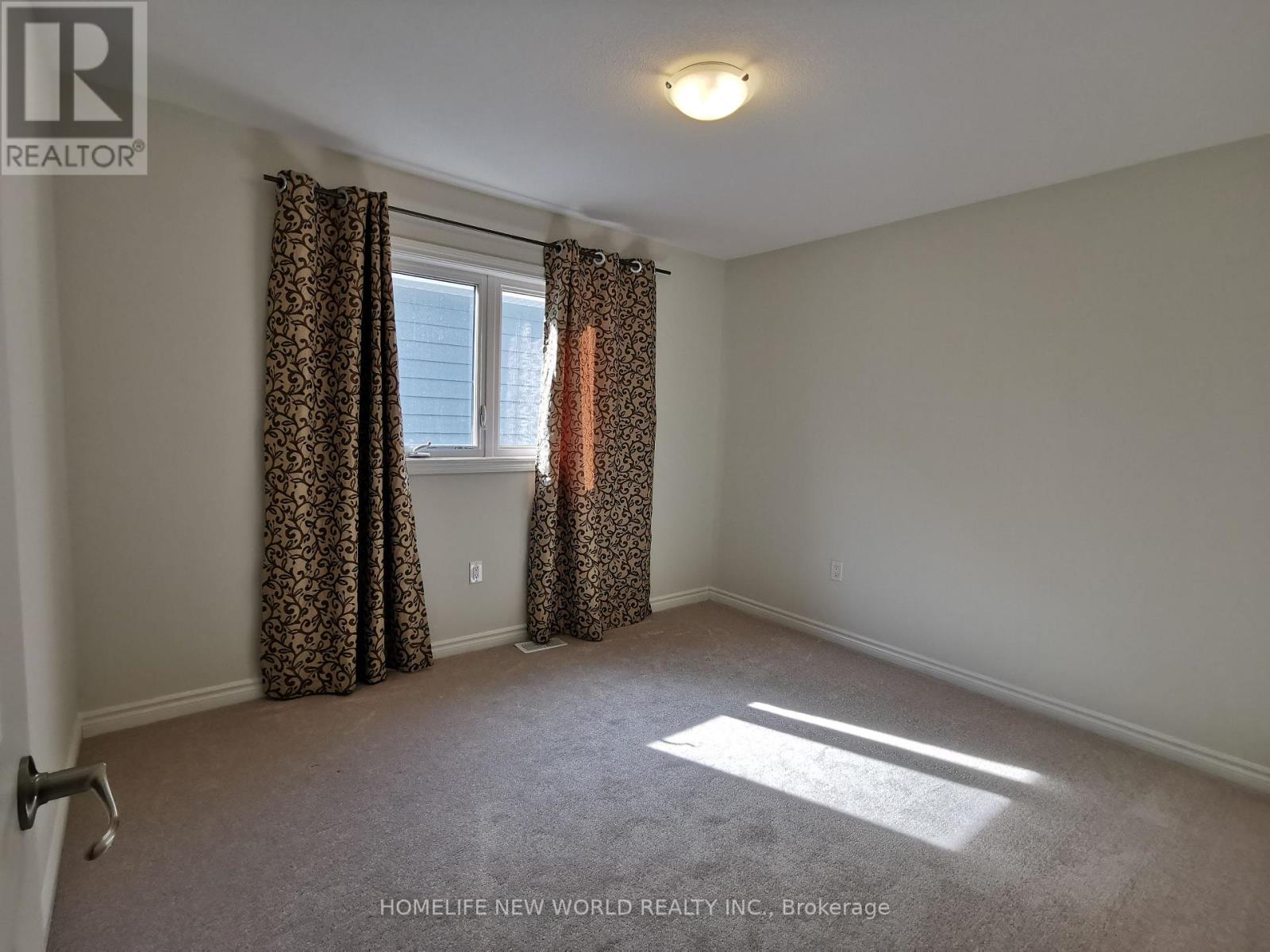 425 Beechwood Forest Lane, Gravenhurst, Ontario  P1P 0H8 - Photo 14 - X12482938