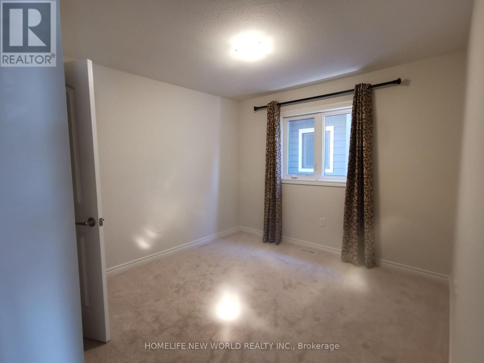 425 Beechwood Forest Lane, Gravenhurst, Ontario  P1P 0H8 - Photo 15 - X12482938