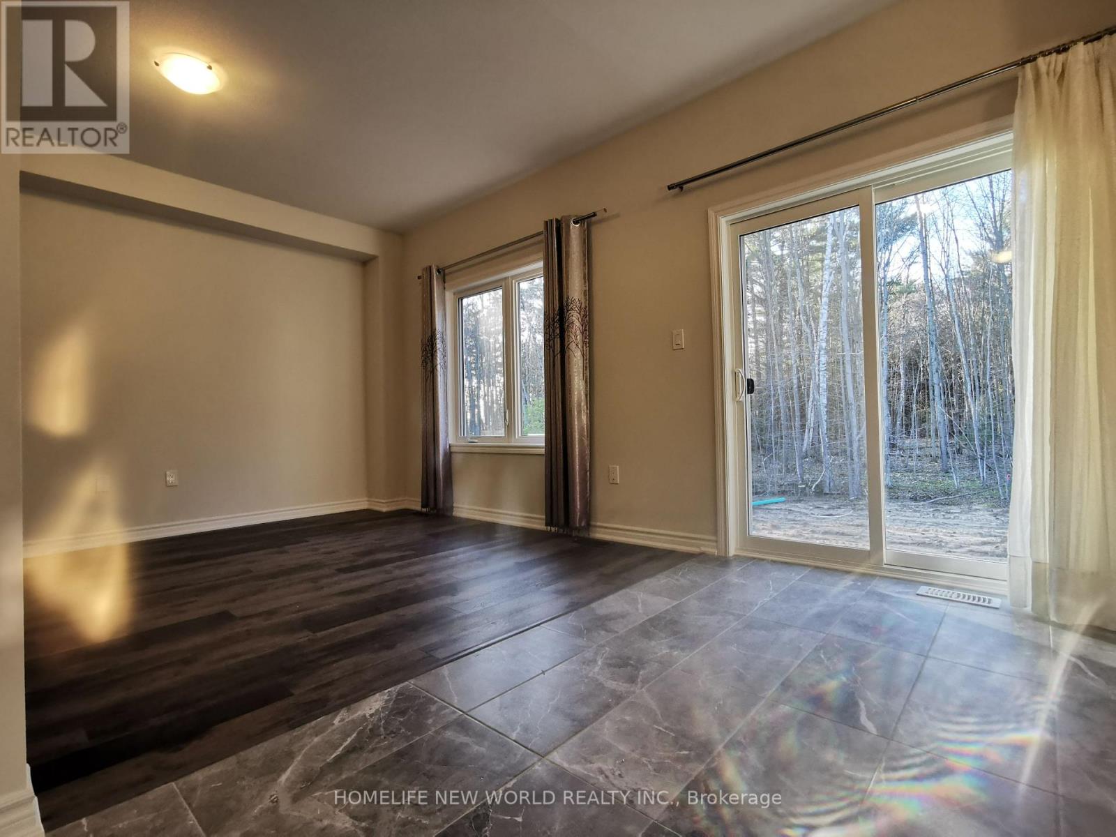 425 Beechwood Forest Lane, Gravenhurst, Ontario  P1P 0H8 - Photo 3 - X12482938