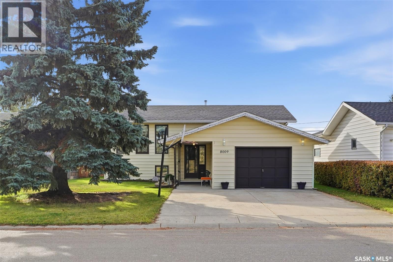 8009 5th STREET, Rosthern, Saskatchewan