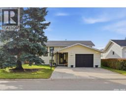 8009 5th STREET
