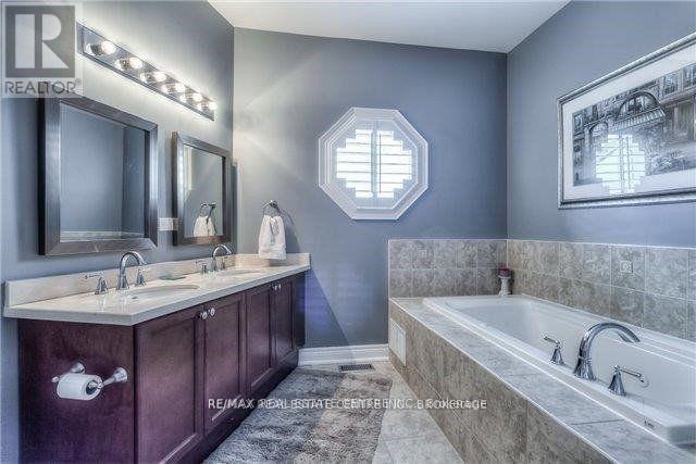 9075 Derry Road, Milton, Ontario  L9T 7Y9 - Photo 4 - W12482953