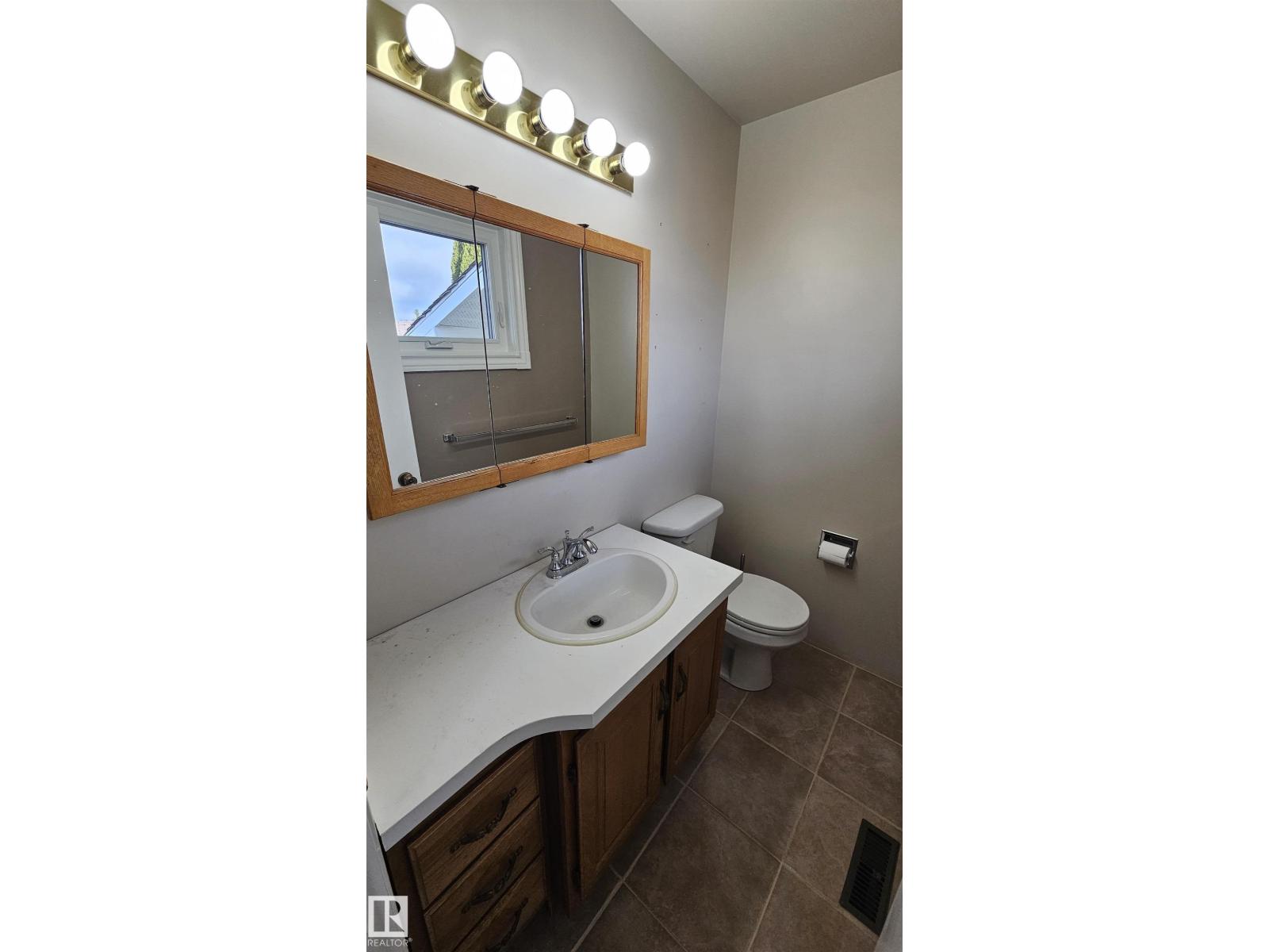 1817 65 St Nw, Edmonton, Alberta  T6L 1N1 - Photo 14 - E4463594
