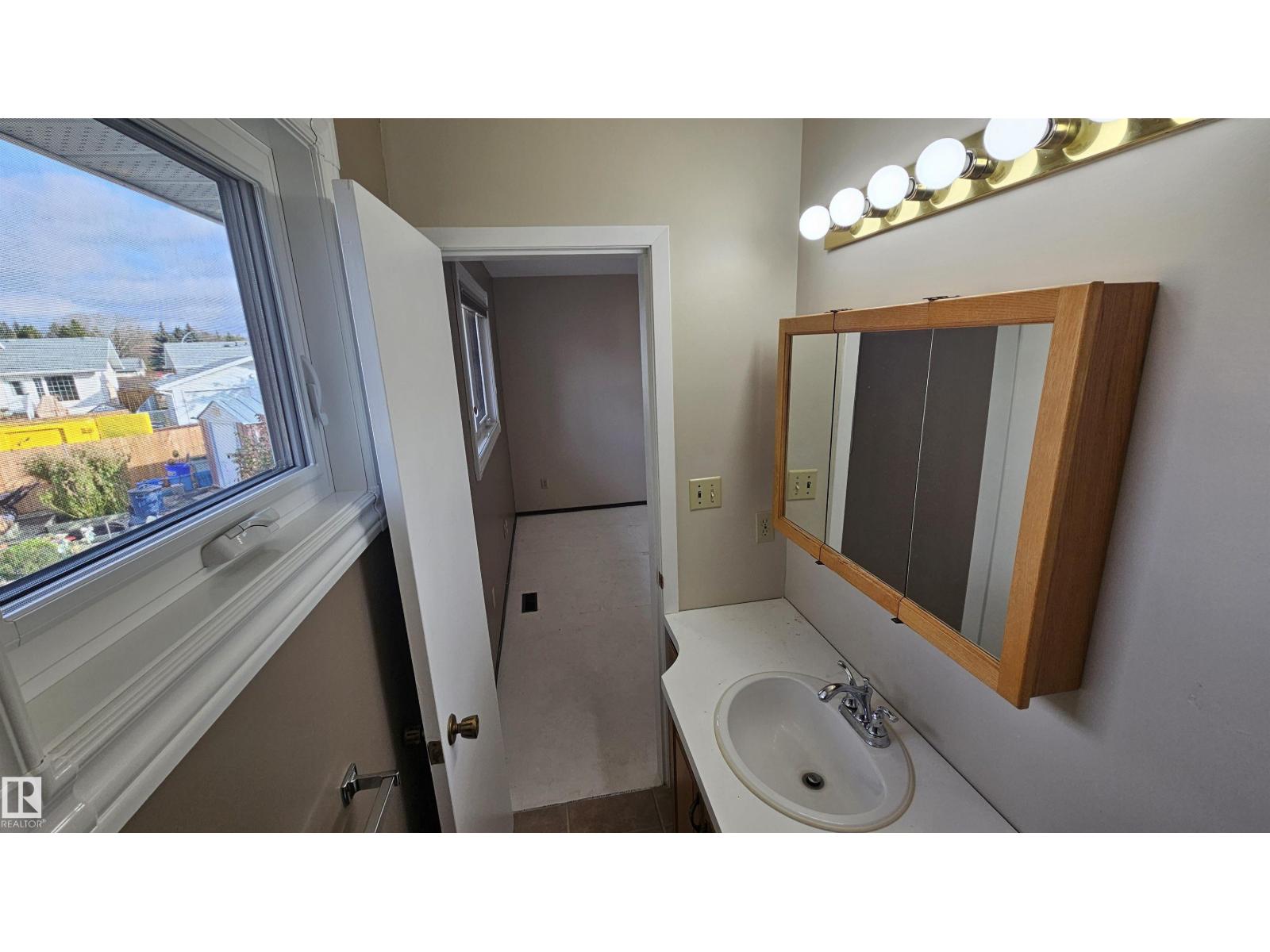 1817 65 St Nw, Edmonton, Alberta  T6L 1N1 - Photo 15 - E4463594