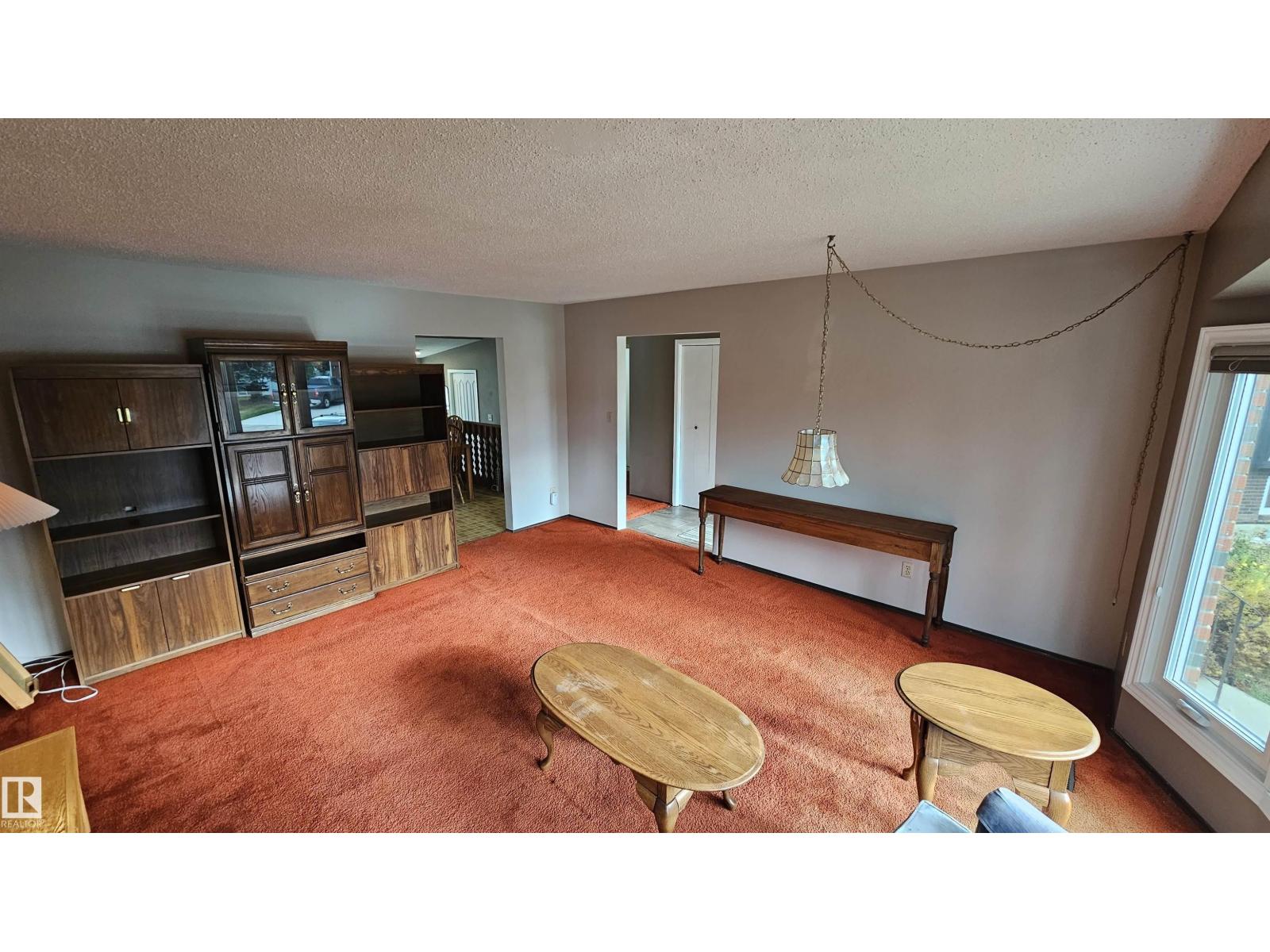 1817 65 St Nw, Edmonton, Alberta  T6L 1N1 - Photo 5 - E4463594
