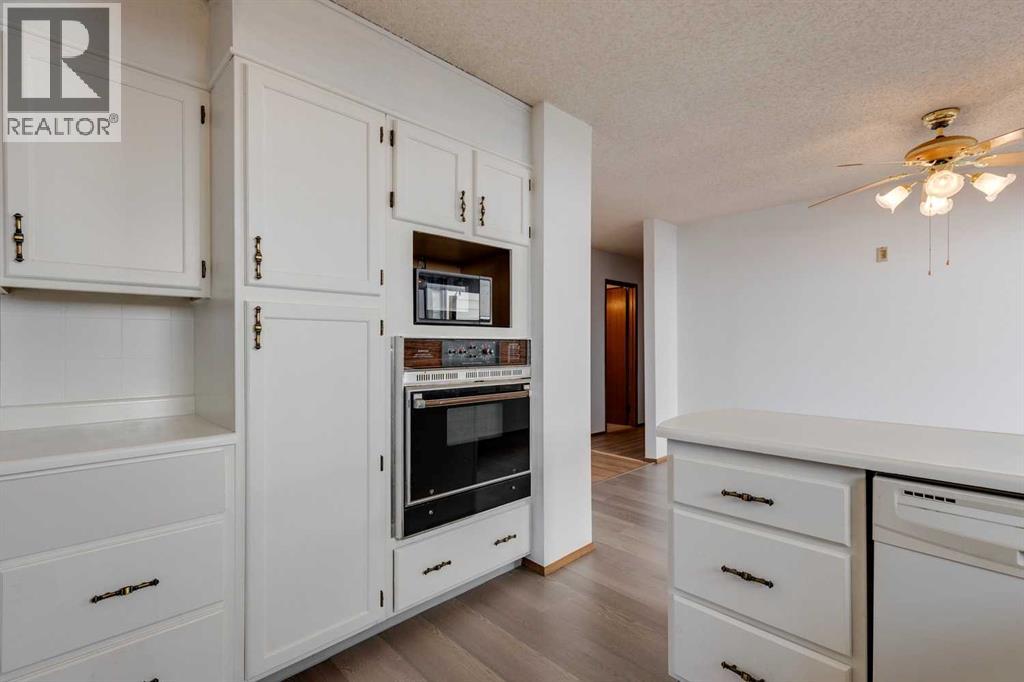 80 Beacham Rise Nw, Calgary, Alberta  T3K 1S2 - Photo 14 - A2266688
