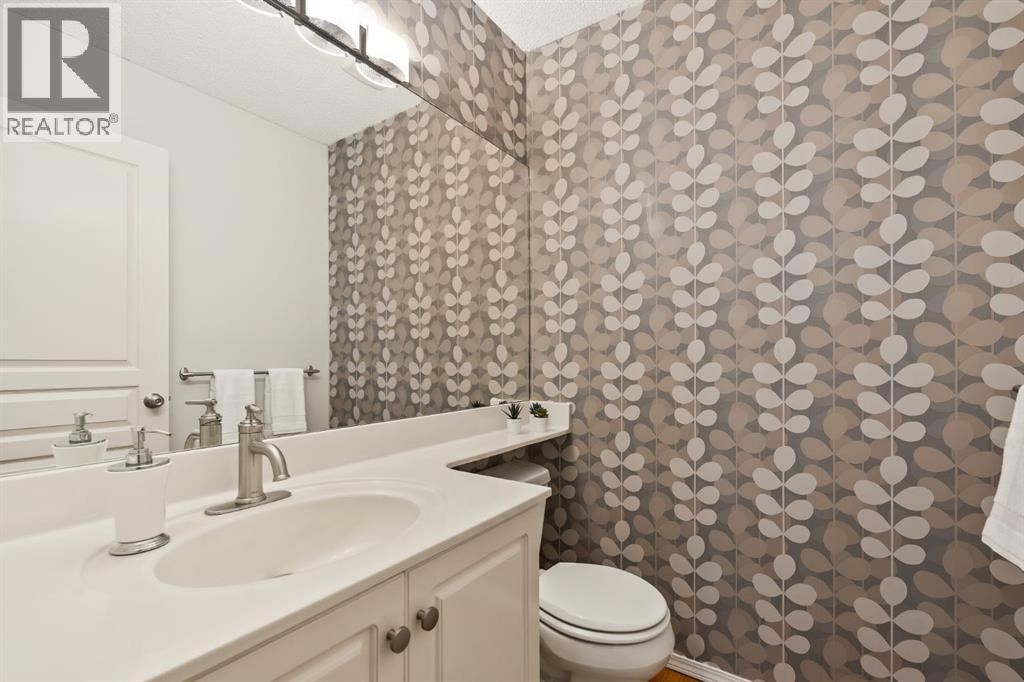 307 Sierra Nevada Place Sw, Calgary, Alberta  T3H 3M9 - Photo 19 - A2264503