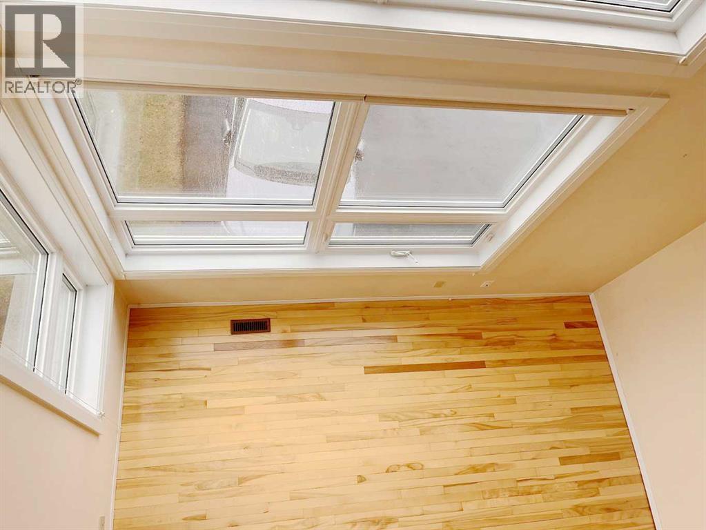 33 Millrise Lane Sw, Calgary, Alberta  T2Y 2C3 - Photo 6 - A2251709