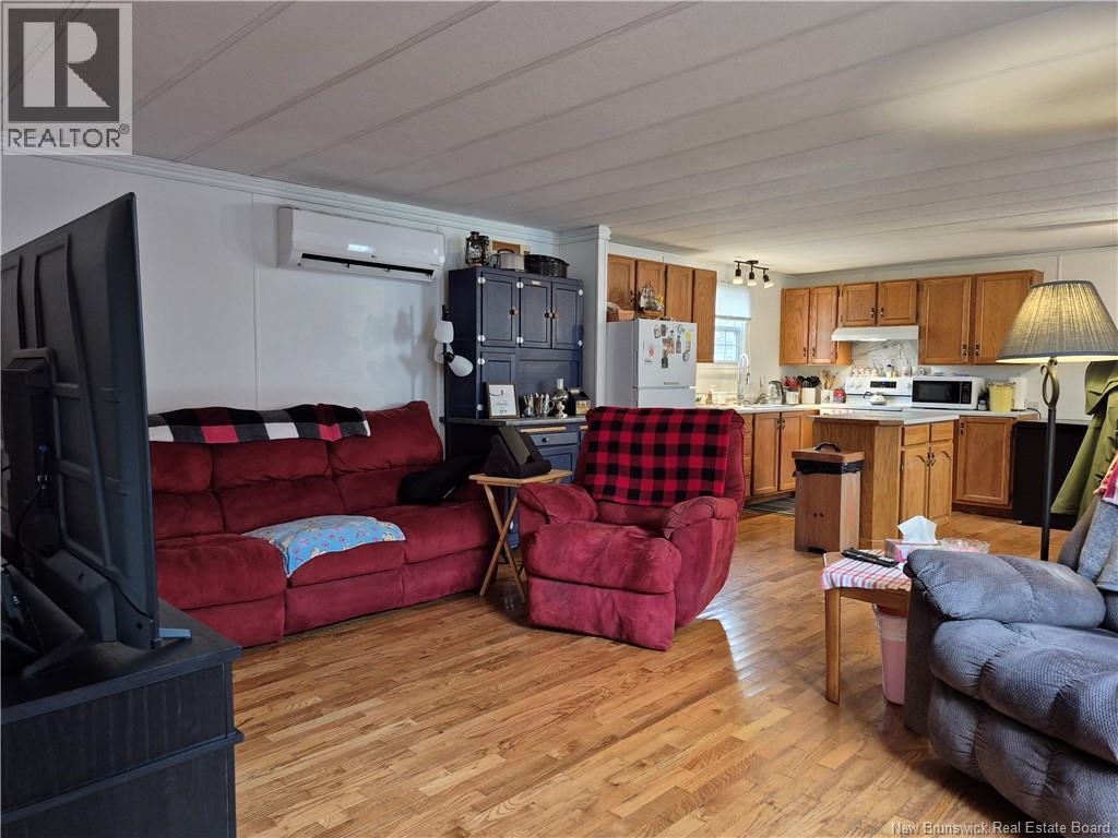 23 Tyler Street, Lincoln, New Brunswick  E3B 6X4 - Photo 8 - NB125114