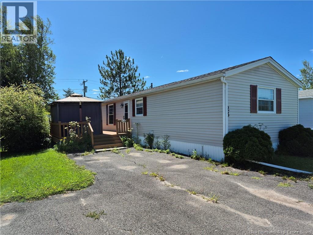 23 Tyler Street, Lincoln, New Brunswick  E3B 6X4 - Photo 1 - NB125114