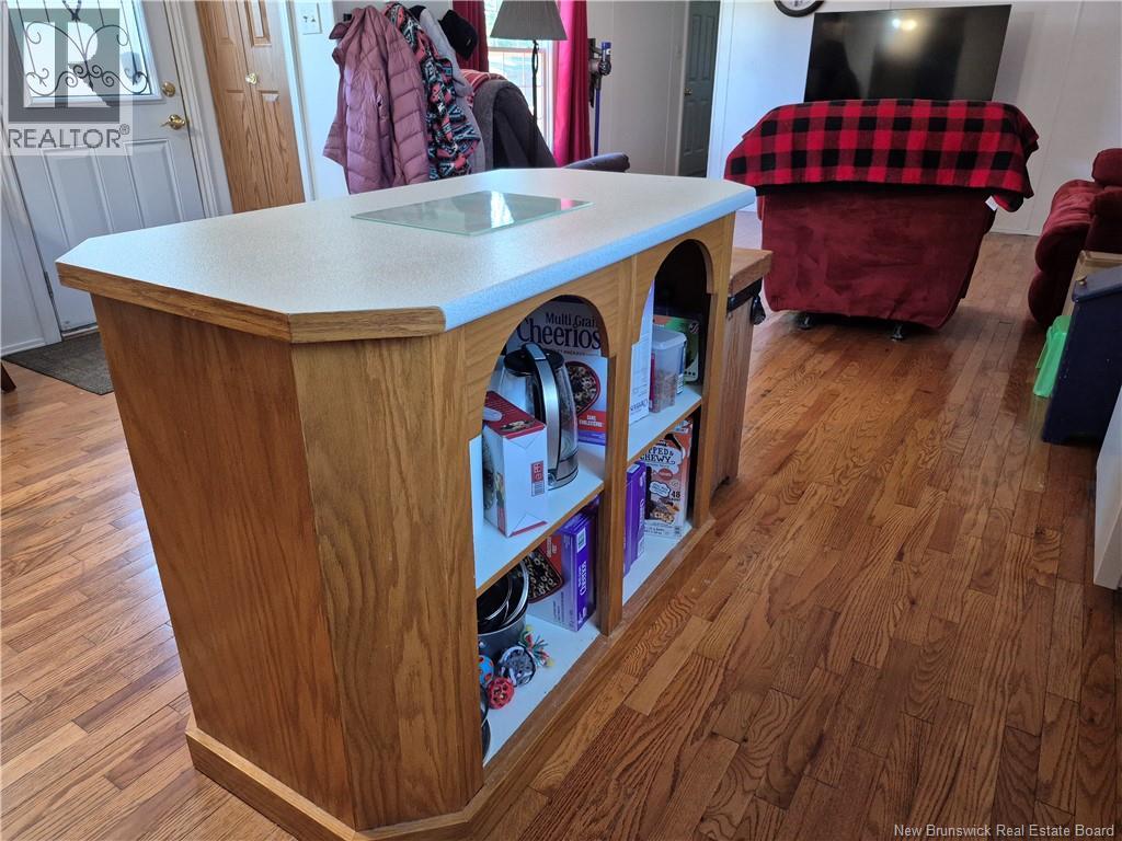 23 Tyler Street, Lincoln, New Brunswick  E3B 6X4 - Photo 5 - NB125114