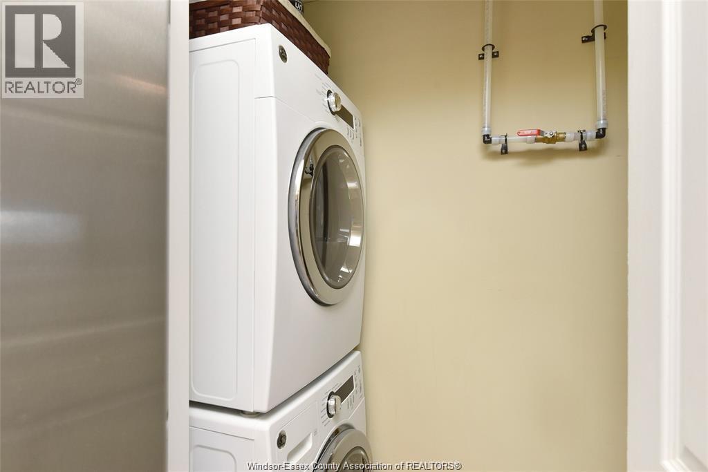 325 Village Grove Unit# 209, St. Clair Beach, Ontario  N8N 0B1 - Photo 10 - 25027142