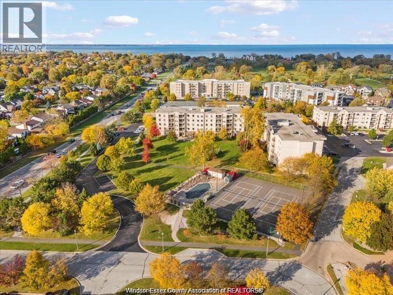 325 Village Grove Unit# 209, St. Clair Beach, Ontario  N8N 0B1 - Photo 2 - 25027142