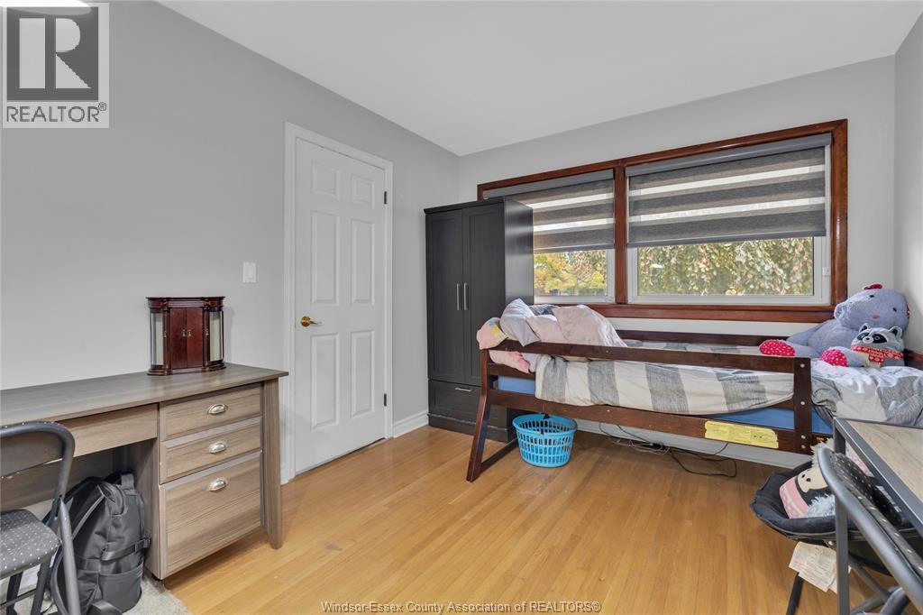 2539 Alexandra, Windsor, Ontario  N9E 2J4 - Photo 14 - 25024682