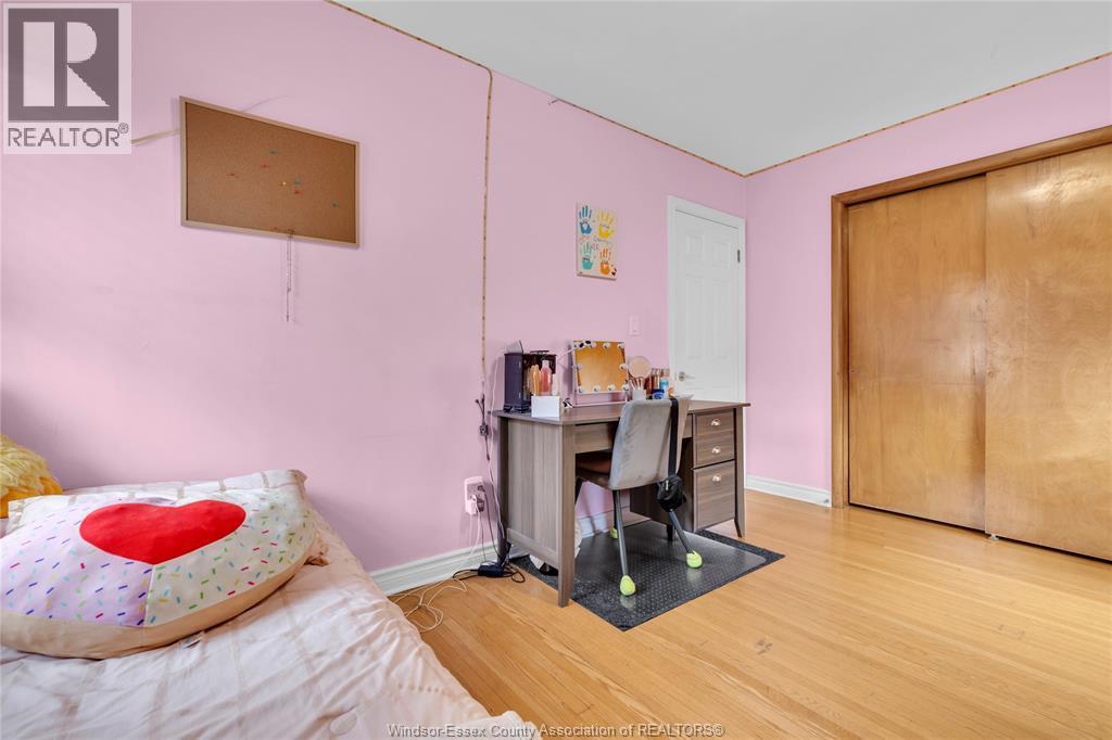 2539 Alexandra, Windsor, Ontario  N9E 2J4 - Photo 18 - 25024682