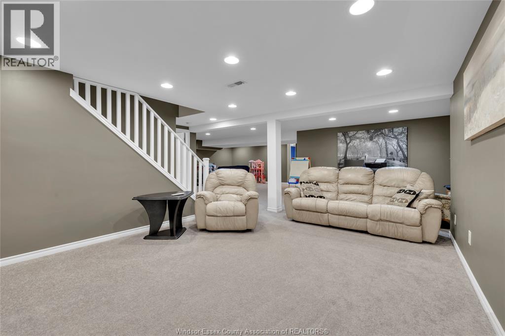 2539 Alexandra, Windsor, Ontario  N9E 2J4 - Photo 25 - 25024682
