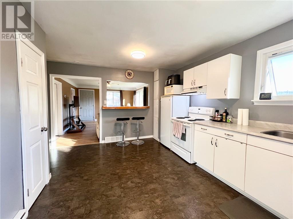 22 Kathleen Street, Naughton, Ontario  P0M 2M0 - Photo 2 - 2125355