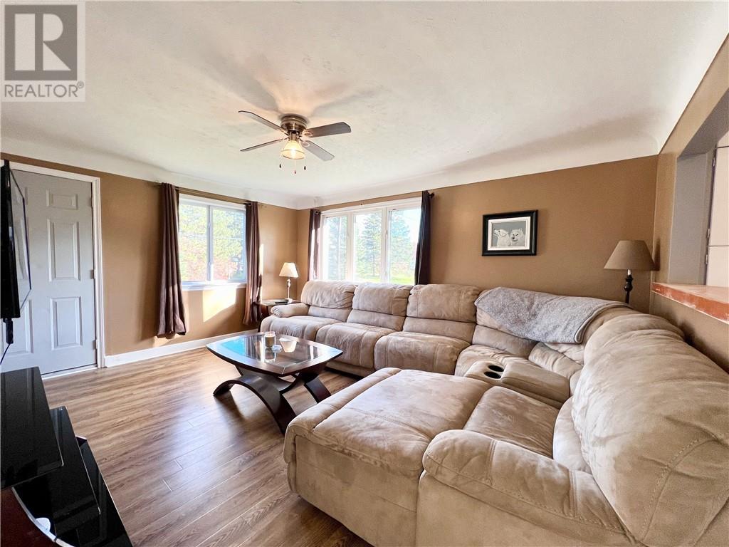 22 Kathleen Street, Naughton, Ontario  P0M 2M0 - Photo 4 - 2125355