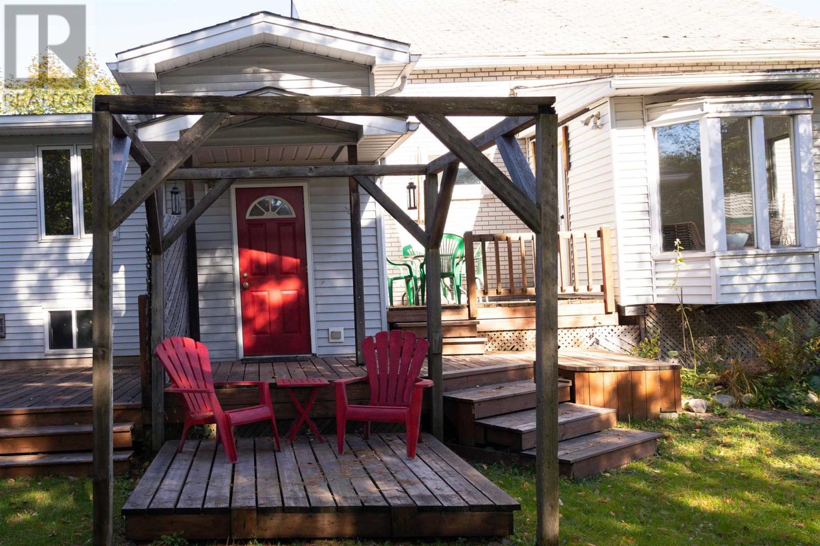 157 East Balfour St, Sault Ste. Marie, Ontario  P6C 1X7 - Photo 38 - SM252940