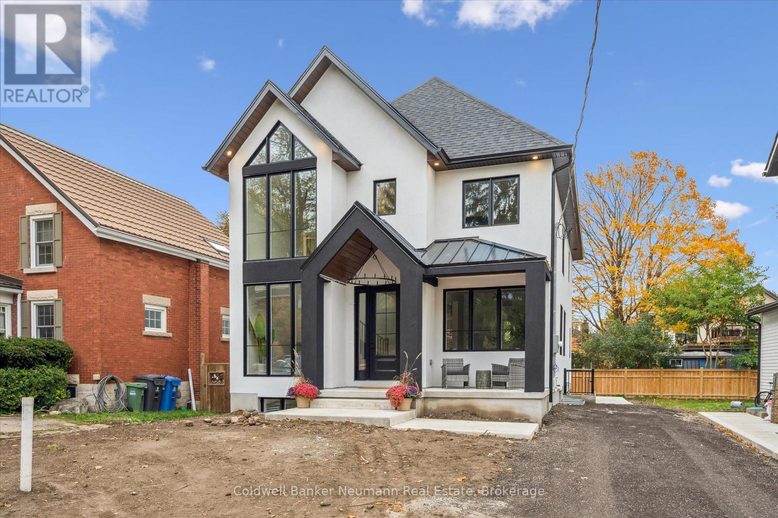 126 Oxford Street, Guelph, Ontario  N1H 2M7 - Photo 2 - X12482975