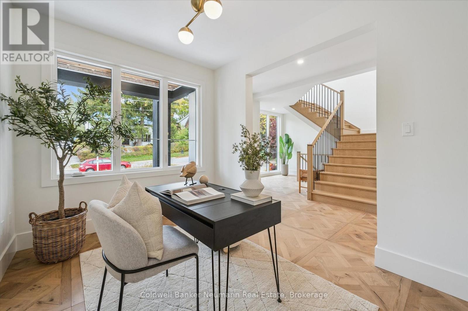 126 Oxford Street, Guelph, Ontario  N1H 2M7 - Photo 4 - X12482975