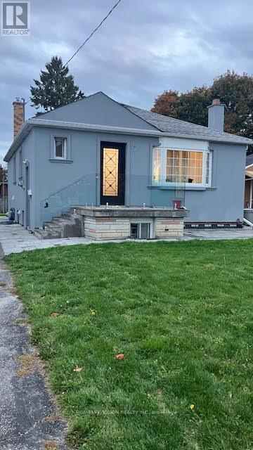 Property Listing: 5 Orlando Boulevard, Toronto (Wexford-Maryvale), Ontario