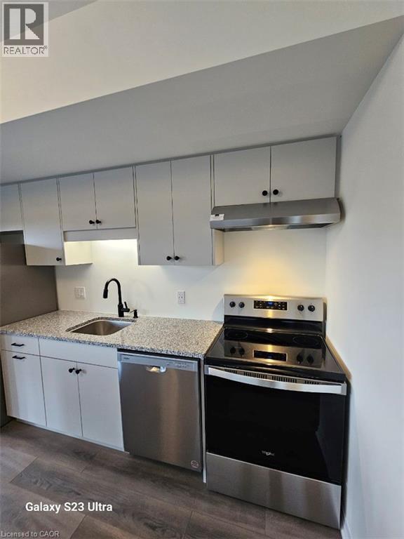 15 Stauffer Woods Trail Unit# 31, Kitchener, Ontario  N2P 2P4 - Photo 9 - 40781641