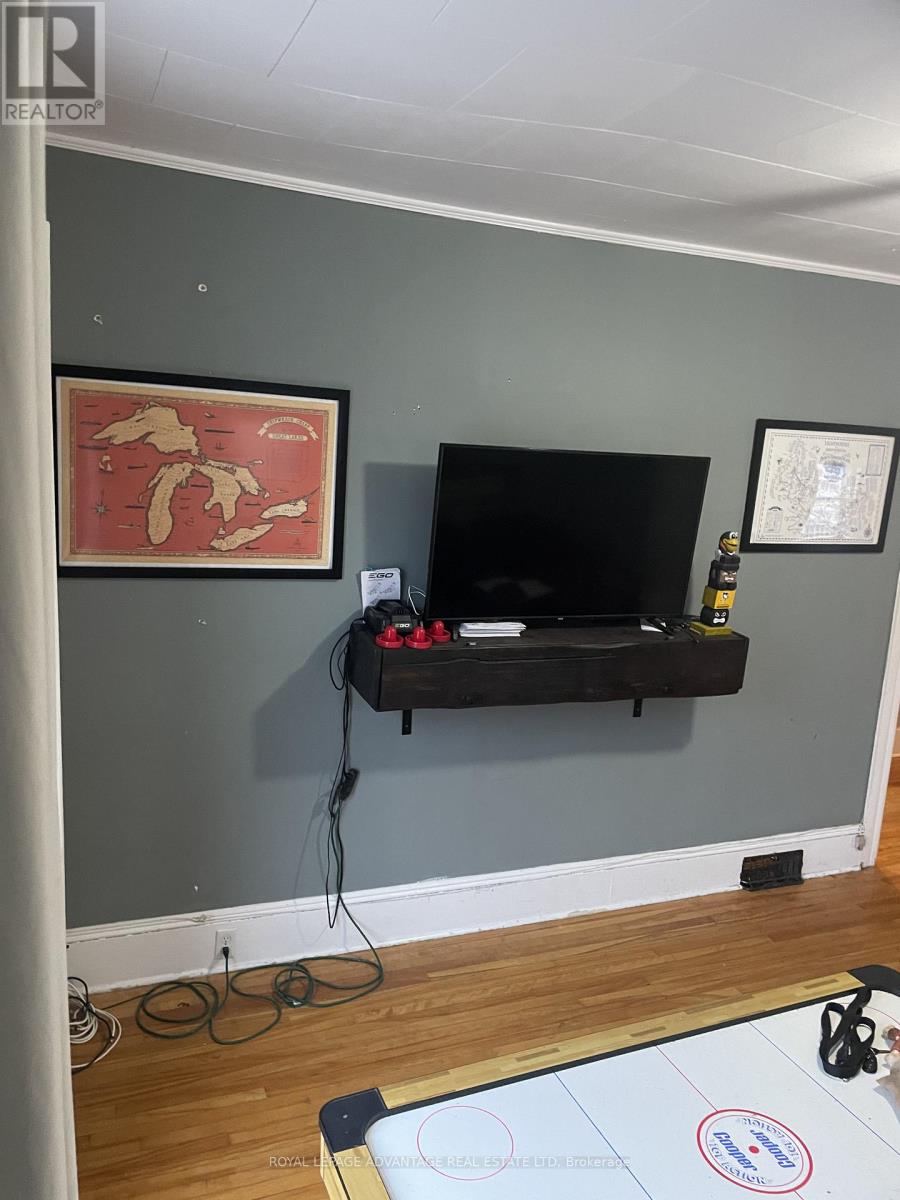 28 Mcewen Avenue, Smiths Falls, Ontario  K7A 2K4 - Photo 8 - X12482978